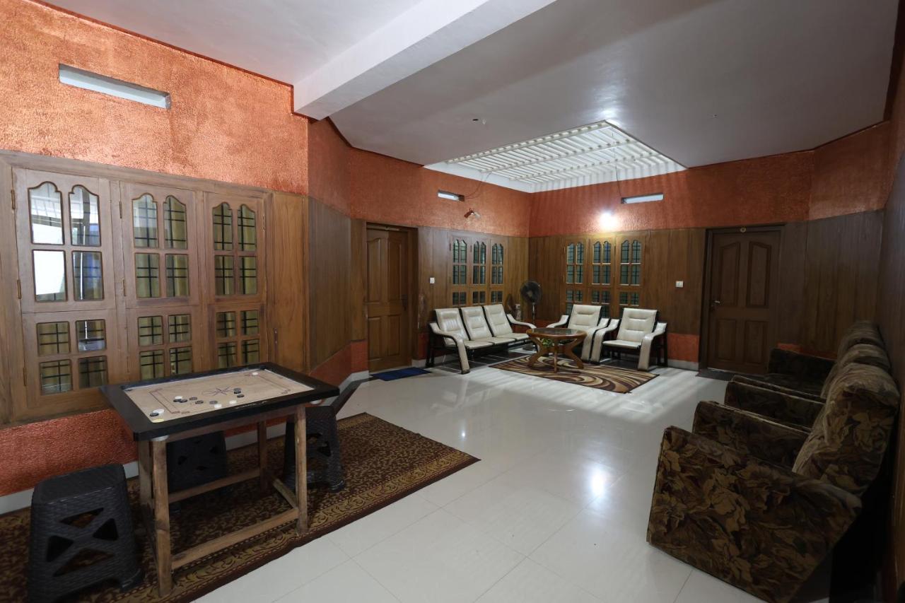 Wayanad Regal Residency Hotel Kalpetta Exterior photo